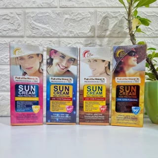 کرم ضدآفتاب بدون رنگ وکالی SPF90 مناسب برای انواع پوست‌ها، حجم 130 میلی‌لیتر